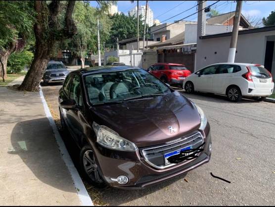 PEUGEOT 208 1.6 GRIFFE 16V FLEX 4P AUTOMÁTICO
